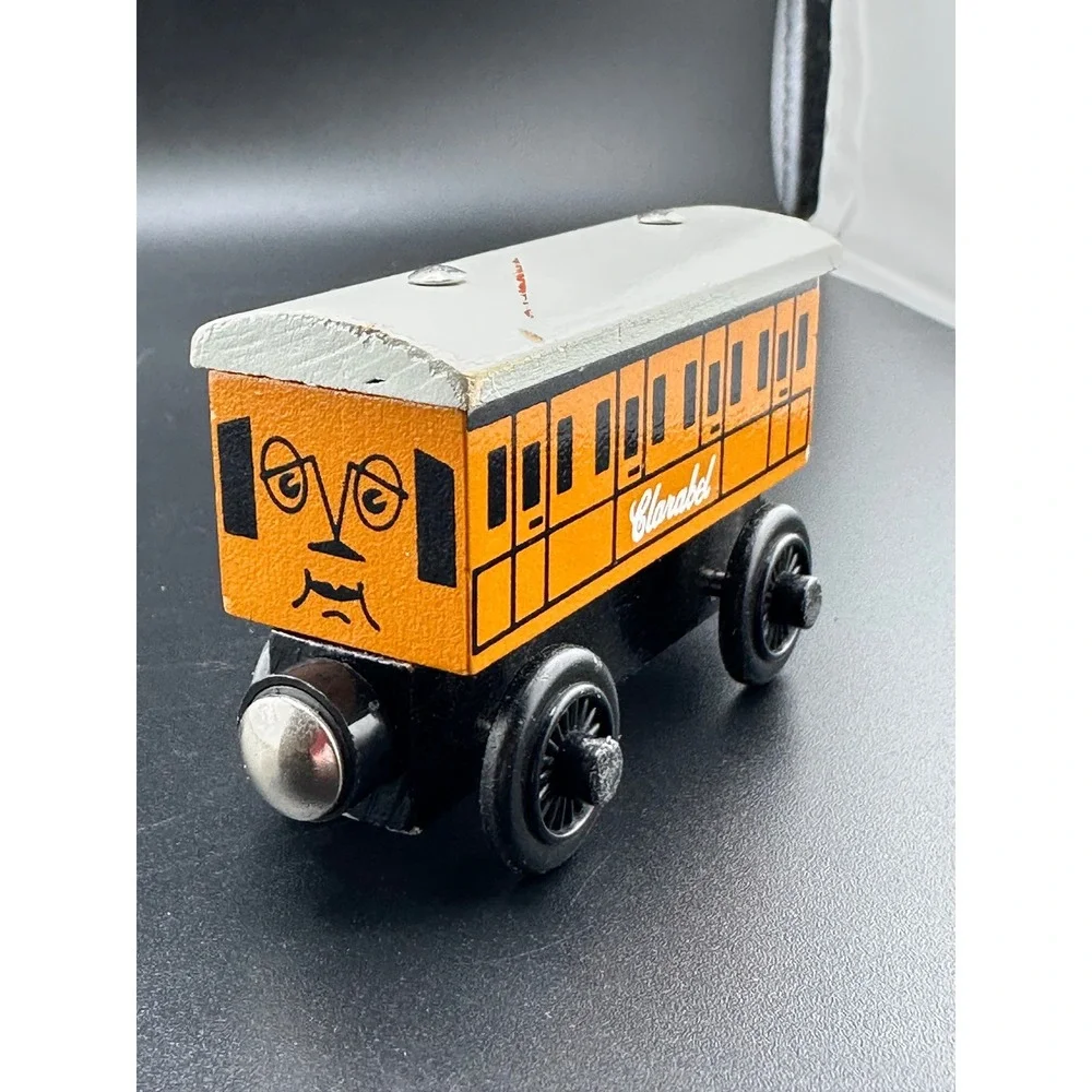 Thomas Wooden Railway Clarabel Coach Train 2001 RARE‎ YEAR Vtg Learning Curve